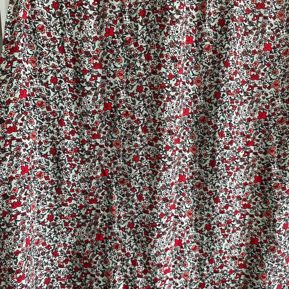 Floral Tie, Button-Up Blouse - Picture 7 of 7